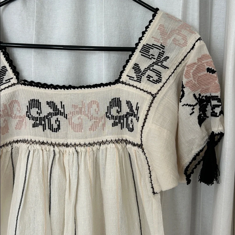 Ulla Johnson GORGEOUS Cream pink and Black Embroidered Blouse size 4 NWT - Picture 6 of 16